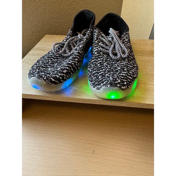 Light-Up LED Sneakers - EU Size 37 / US Women's Size 6.5 - Picture 2 of 14